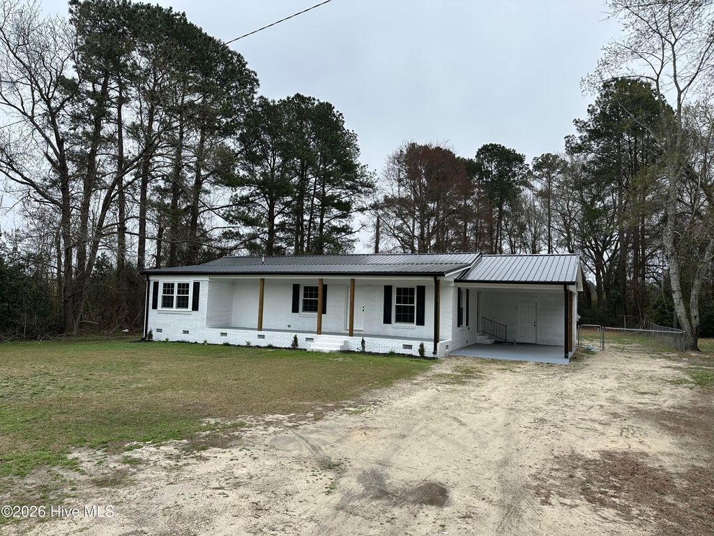 Photo of 11140 Barnes Bridge Road, Laurinburg, NC 28352 (MLS # 100559280)