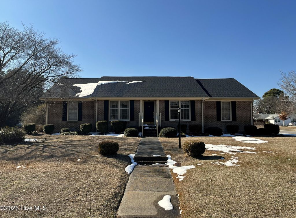 Photo of 4716 Victoria Place, Kinston, NC 28504 (MLS # 100553231)