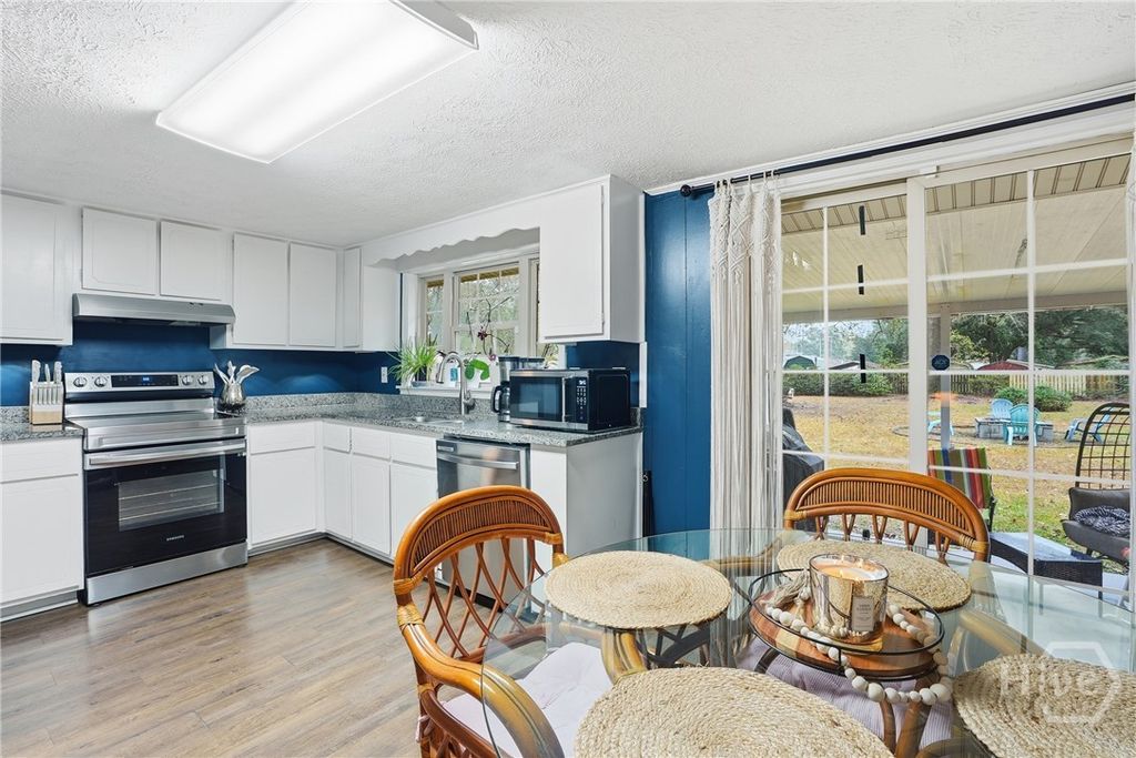 Photo of 102 Chestnut Street, Bloomingdale, GA 31302 (MLS # SA345486)