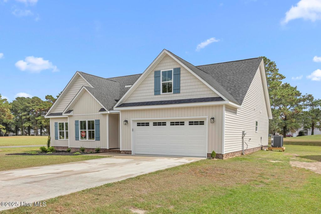 Photo of 406 Mulligan Lane, Jacksonville, NC 28540 (MLS # 100532564)