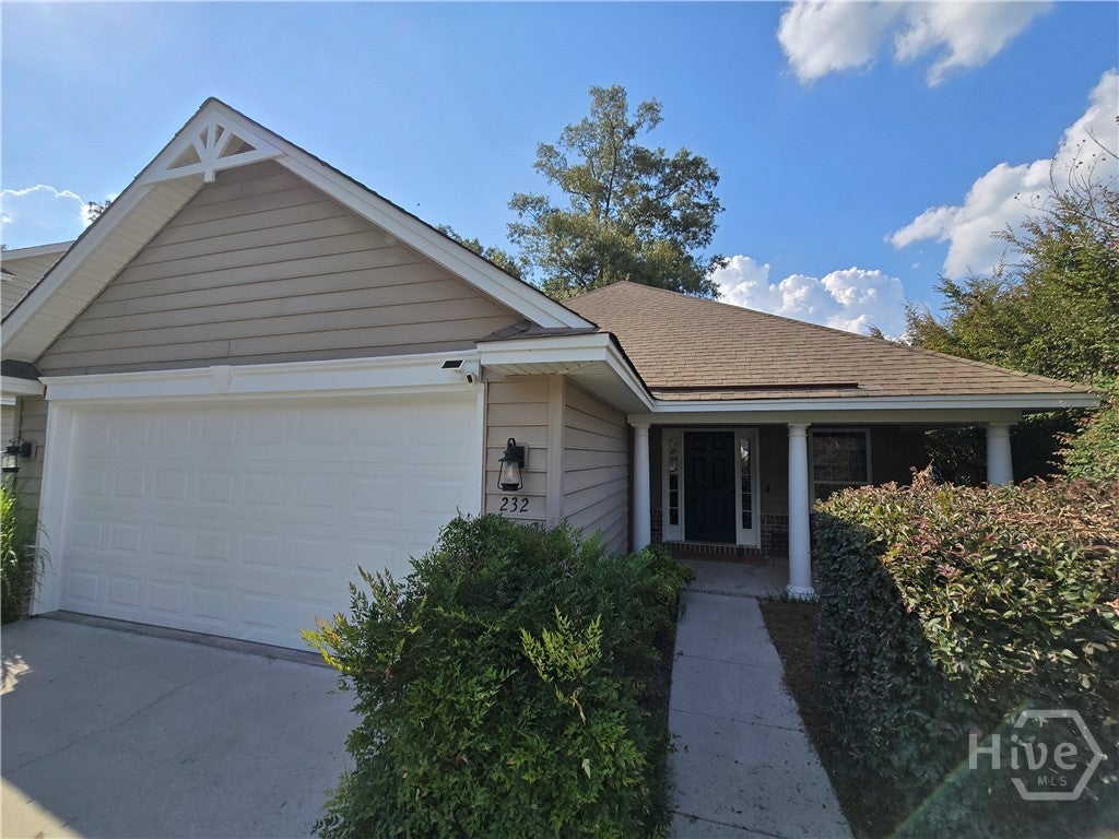 Photo of 232 Peregrine Circle, Richmond Hill, GA 31324 (MLS # SA360060)