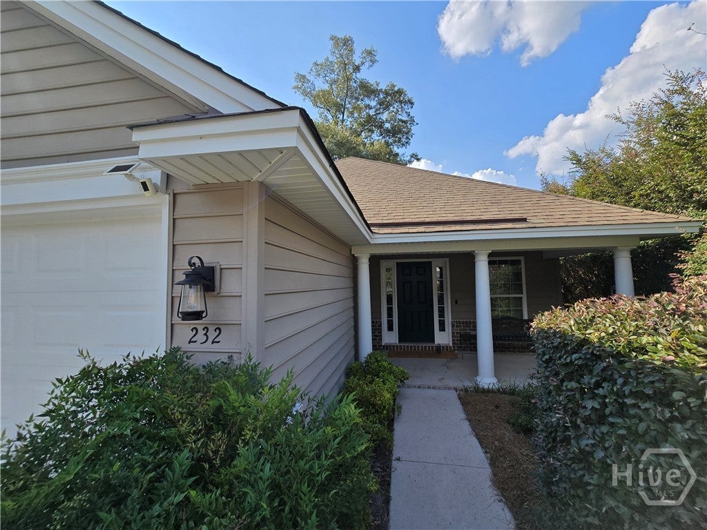 Photo of 232 Peregrine Circle, Richmond Hill, GA 31324 (MLS # SA360060)