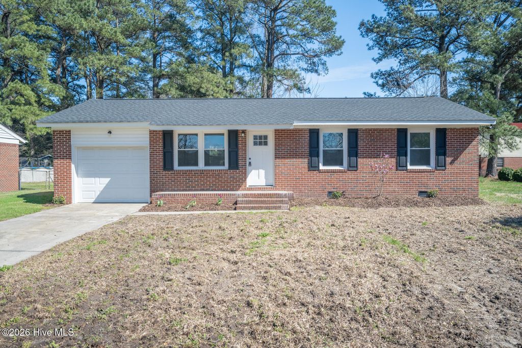 Photo of 1737 Lexington Drive, Elizabeth City, NC 27909 (MLS # 100561439)