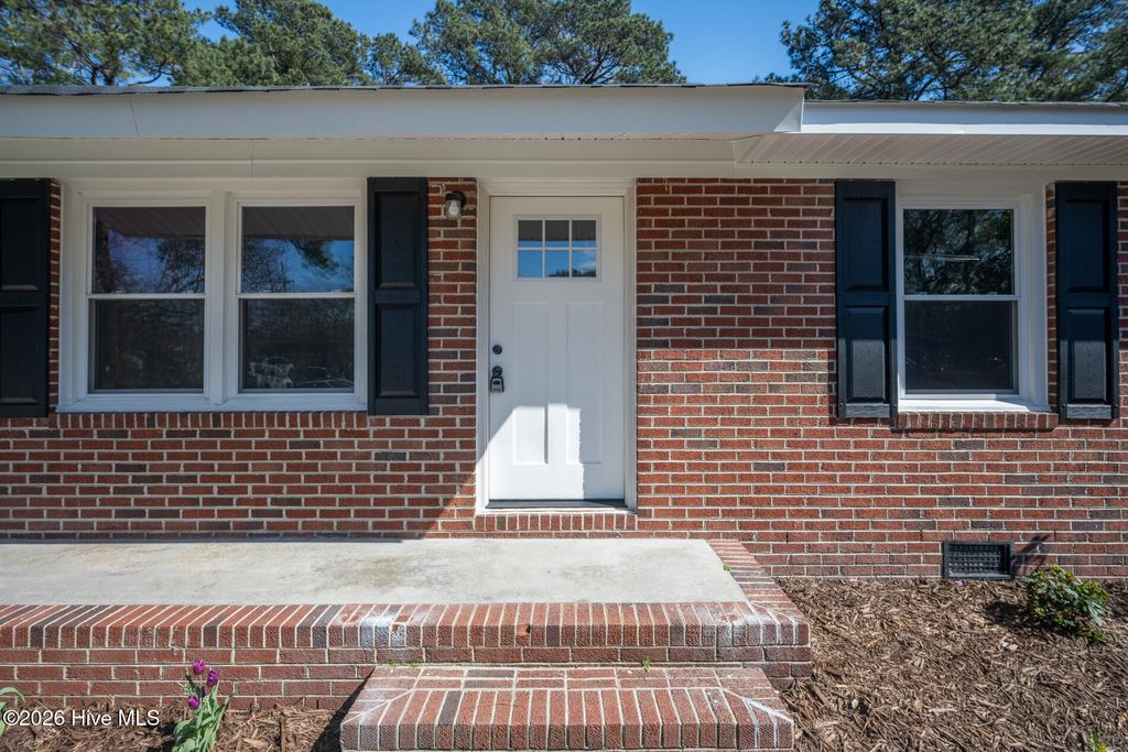 Photo of 1737 Lexington Drive, Elizabeth City, NC 27909 (MLS # 100561439)