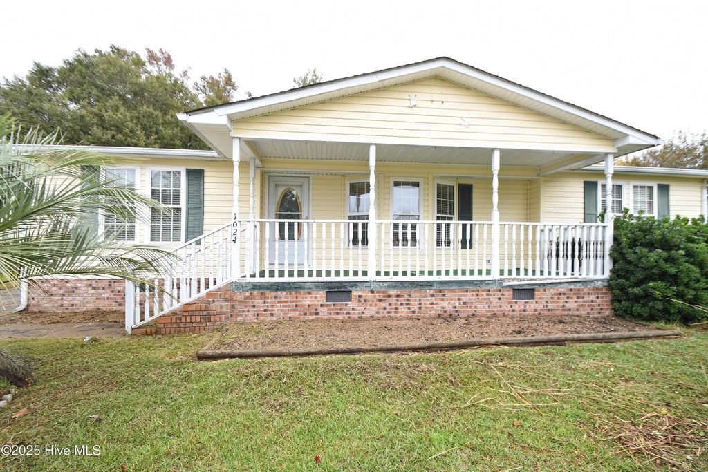 Photo of 1024 Palm Court SW, Calabash, NC 28467 (MLS # 100539204)