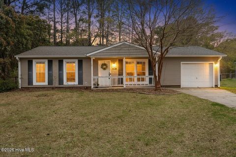 Photo of 625 Shadowridge Road, Jacksonville, NC 28546 (MLS # 100563238)