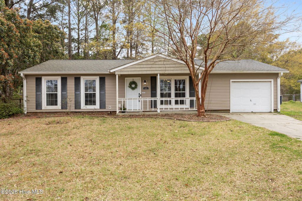 Photo of 625 Shadowridge Road, Jacksonville, NC 28546 (MLS # 100563238)