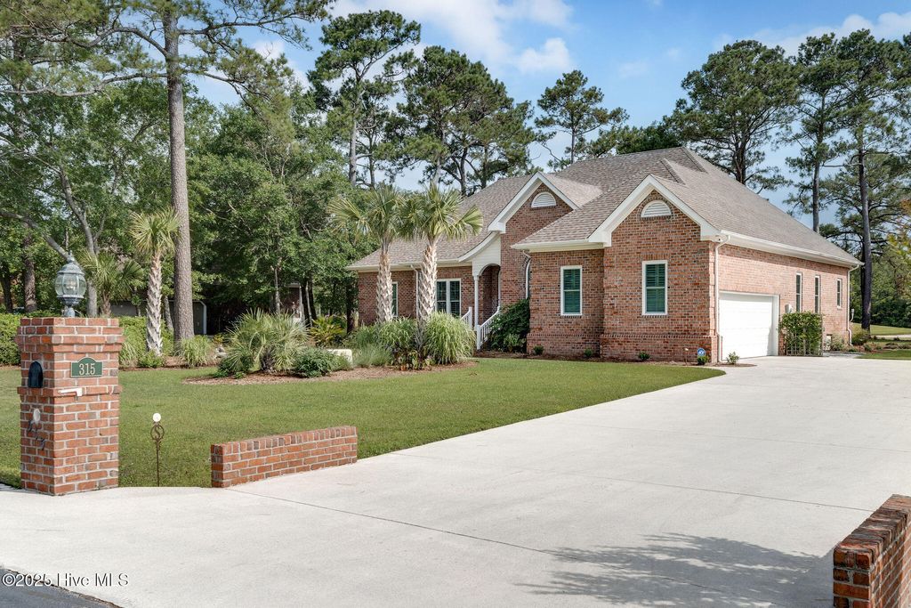 Photo of 315 Seascape Drive, Sneads Ferry, NC 28460 (MLS # 100510783)