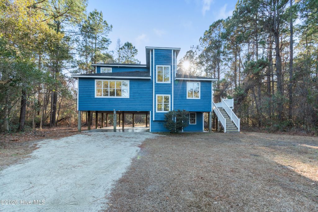 Photo of 132 Rolling Hill Drive, Swansboro, NC 28584 (MLS # 100549845)