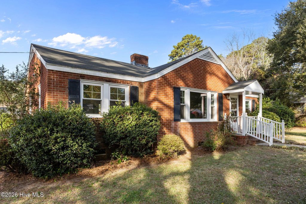 Photo of 1310 Cotten Road, Greenville, NC 27858 (MLS # 100562657)