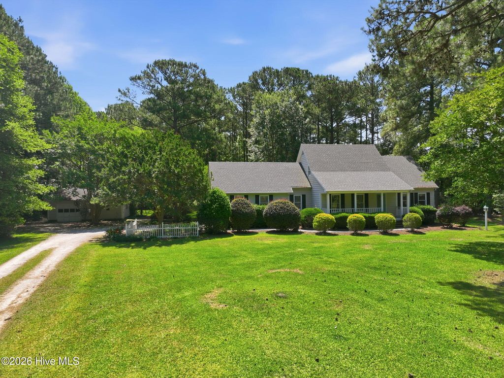 Photo of 120 Plantation Drive, Swansboro, NC 28584 (MLS # 100575698)