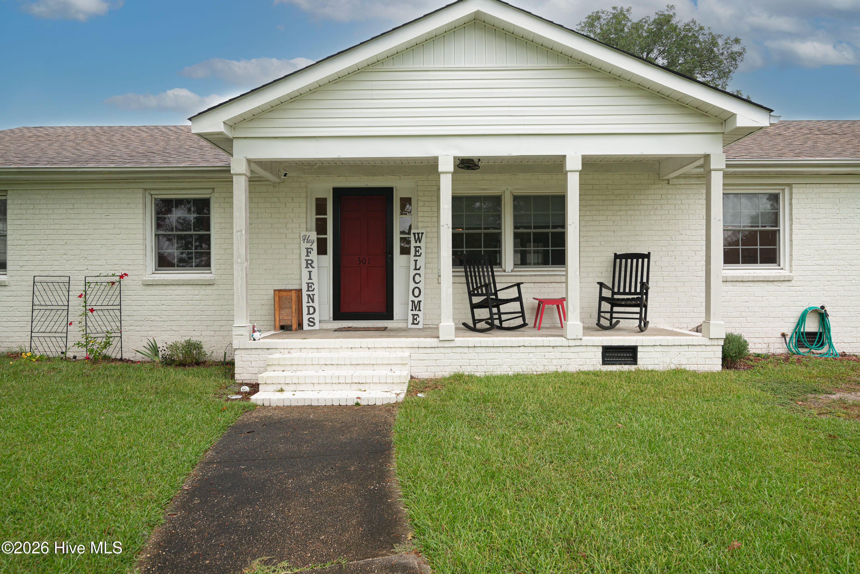 301 King Richard Court