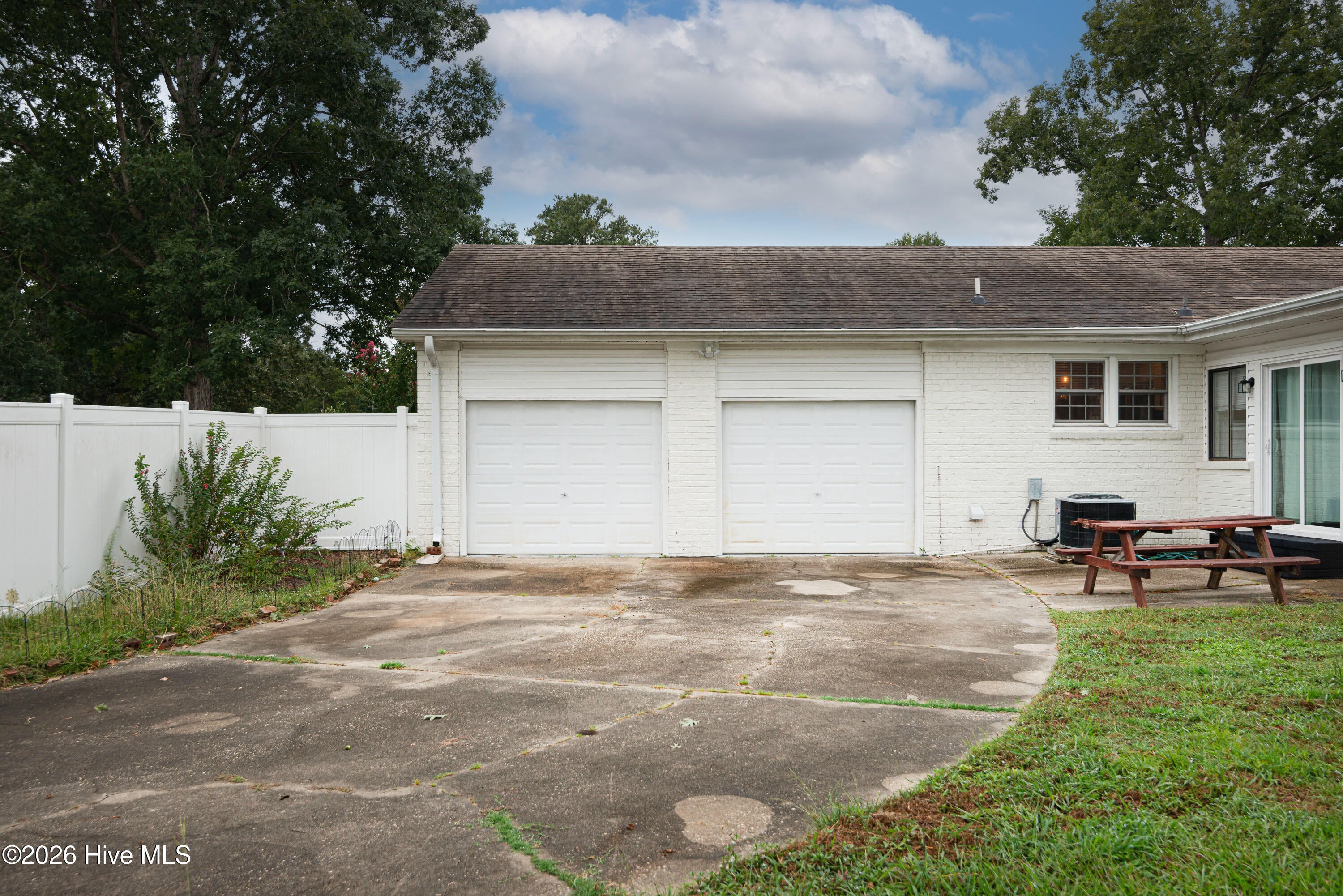 301 King Richard Court