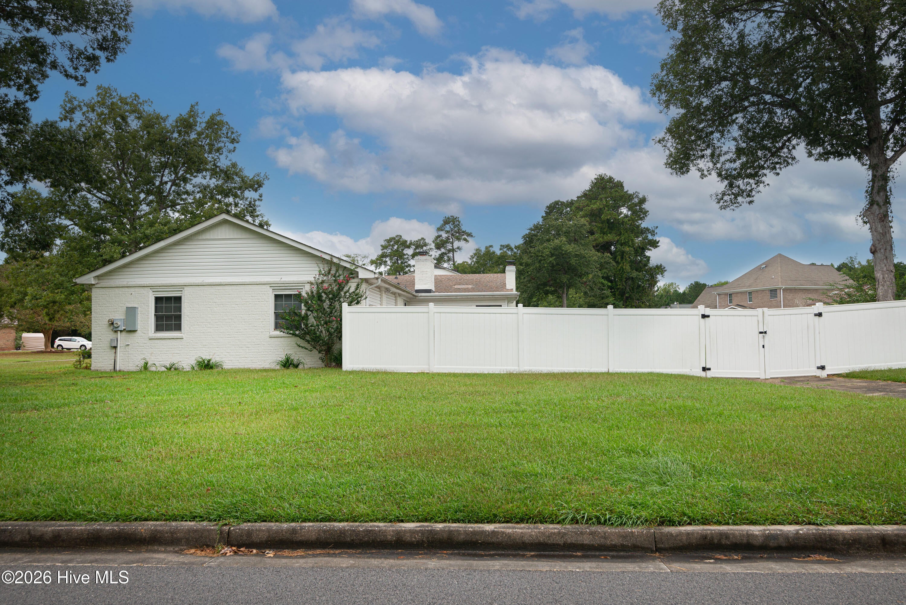 301 King Richard Court