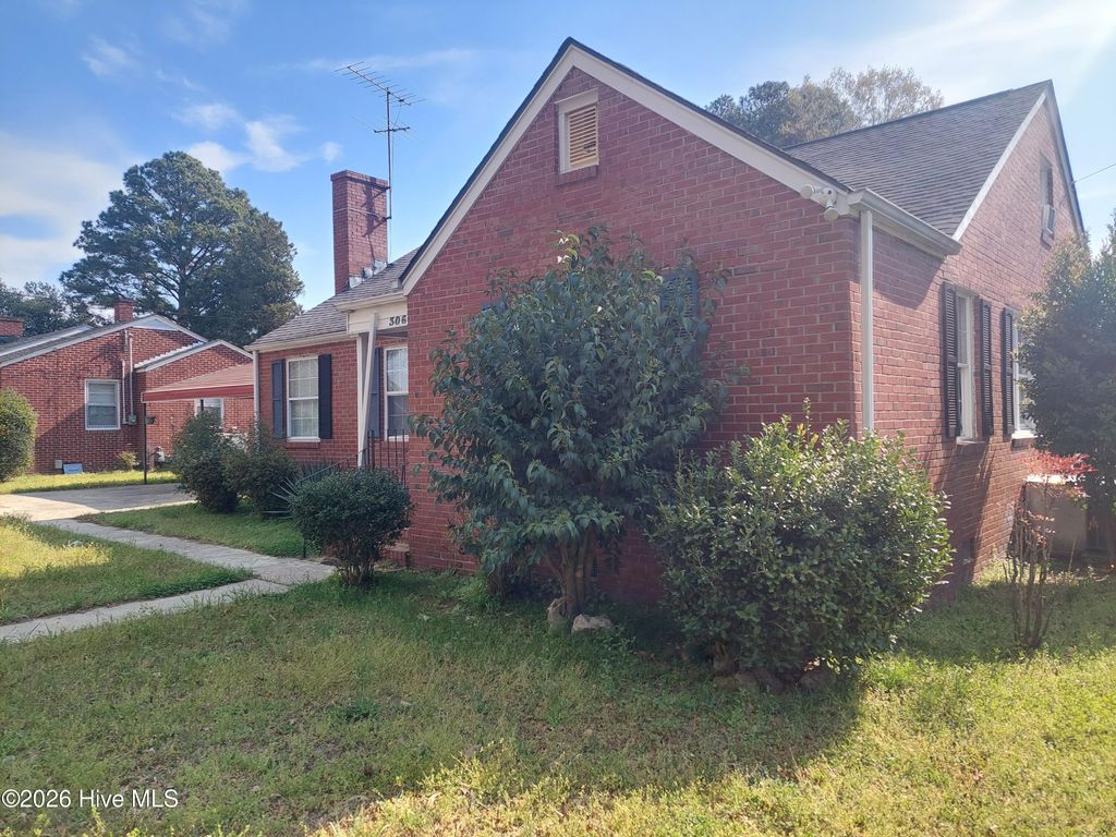 Photo of 306 S Jefferson Avenue S, Goldsboro, NC 27530 (MLS # 100562543)