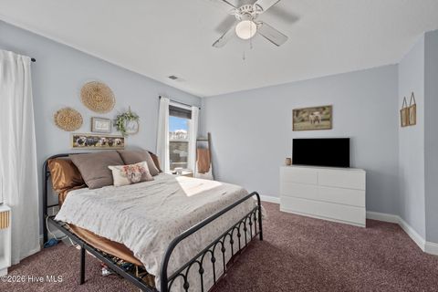 Tiny photo for 304 Bear Run, Maple Hill, NC 28454 (MLS # 100550574)