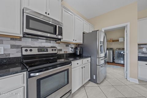 Tiny photo for 304 Bear Run, Maple Hill, NC 28454 (MLS # 100550574)