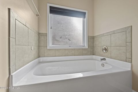 Tiny photo for 304 Bear Run, Maple Hill, NC 28454 (MLS # 100550574)