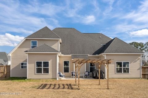 Tiny photo for 304 Bear Run, Maple Hill, NC 28454 (MLS # 100550574)
