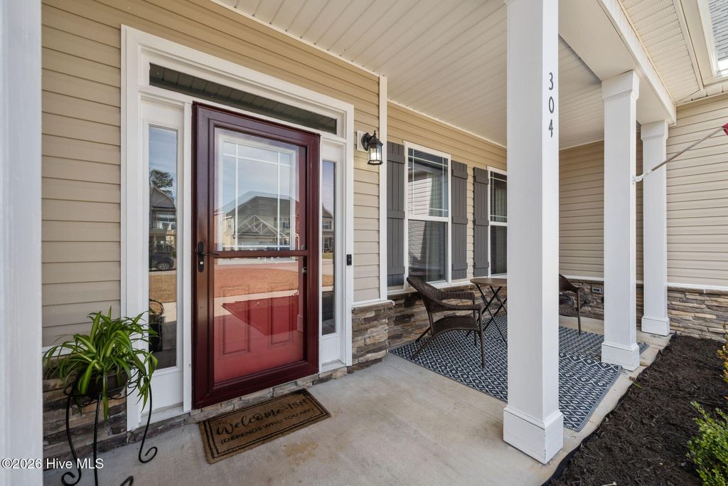 Photo of 304 Bear Run, Maple Hill, NC 28454 (MLS # 100550574)