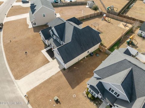 Tiny photo for 304 Bear Run, Maple Hill, NC 28454 (MLS # 100550574)