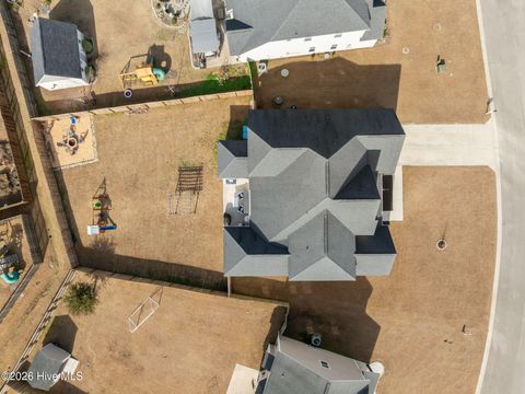 Tiny photo for 304 Bear Run, Maple Hill, NC 28454 (MLS # 100550574)