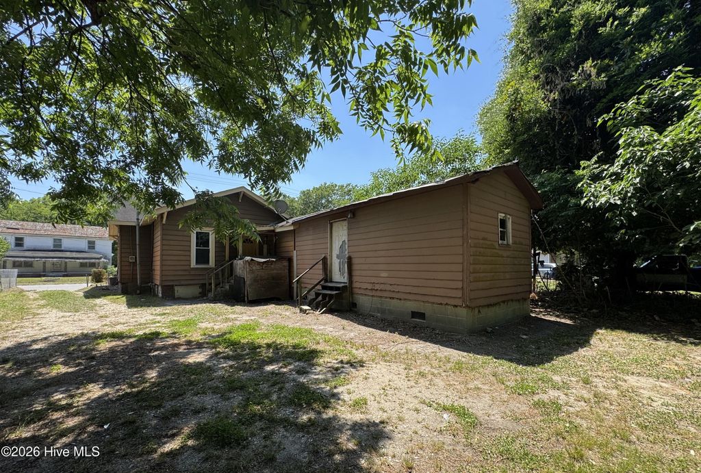 Photo of 822 W Thomas Street, Rocky Mount, NC 27804 (MLS # 100576406)