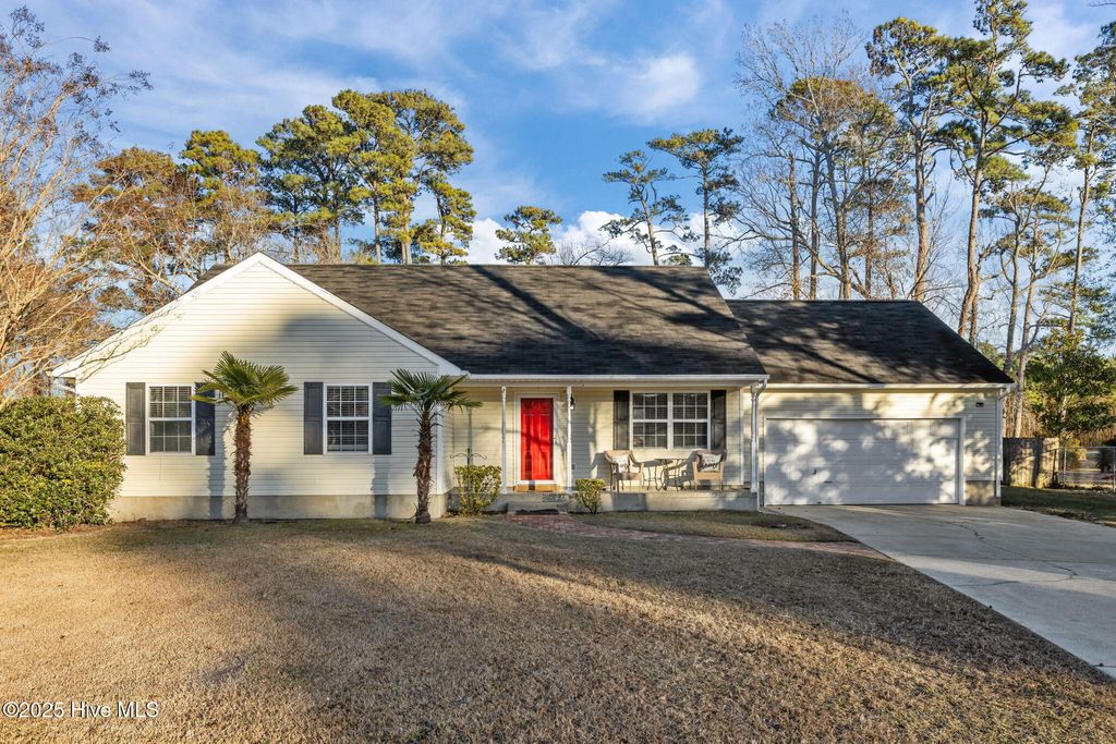 Photo of 2000 Clark Court, Morehead City, NC 28557 (MLS # 100543082)