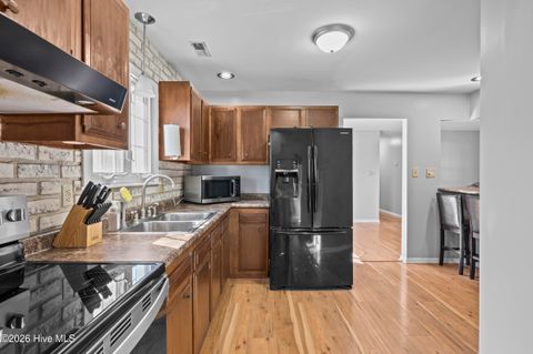 Tiny photo for 206 Kerry Court, Jacksonville, NC 28546 (MLS # 100550340)