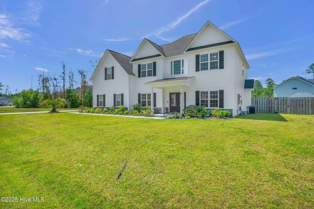 Photo of 403 Habersham Avenue, Rocky Point, NC 28457 (MLS # 100530270)