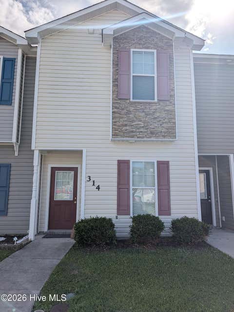 Townhouse For Sale - 314 Glenhaven Lane<br/> Jacksonville, NC 28546