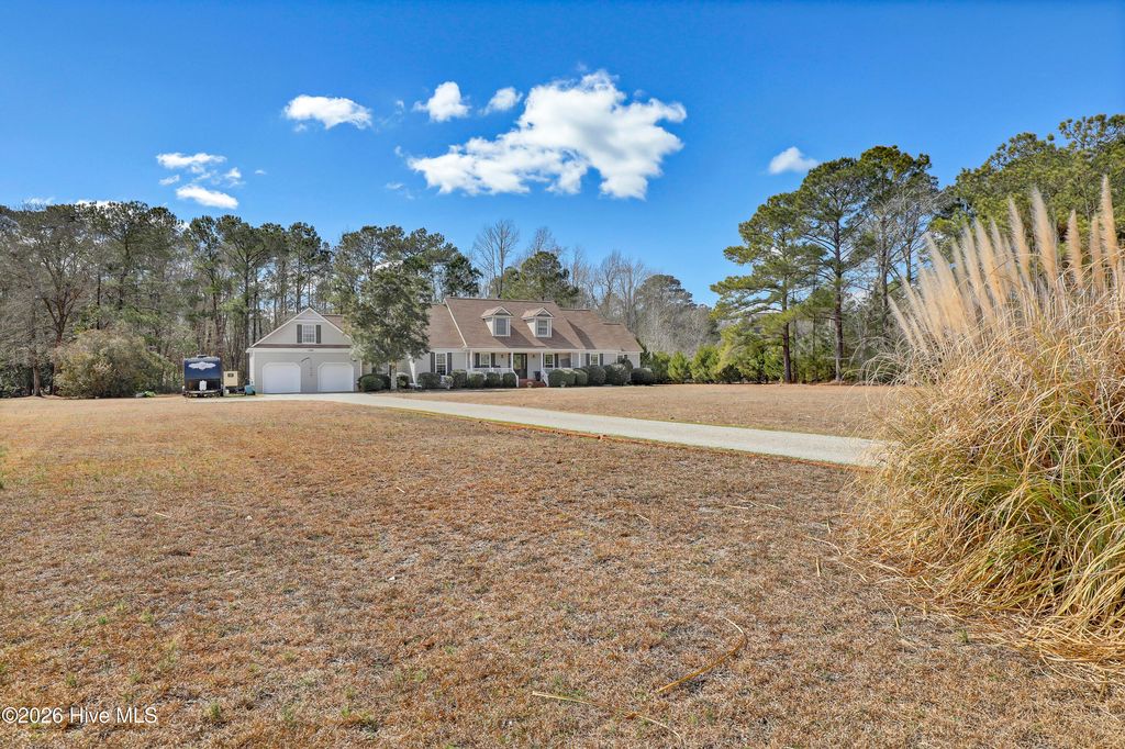 Photo of 420 Kings Landing Road, Hampstead, NC 28443 (MLS # 100555270)