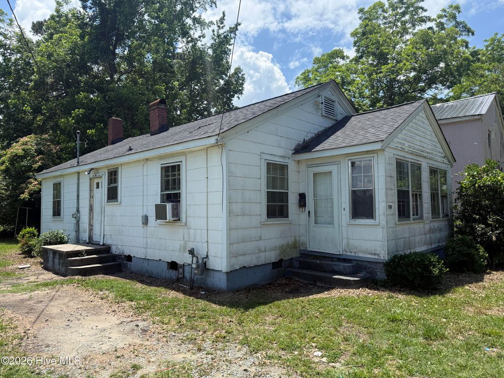 Photo of 709 E Vernon Avenue, Kinston, NC 28501 (MLS # 100576748)
