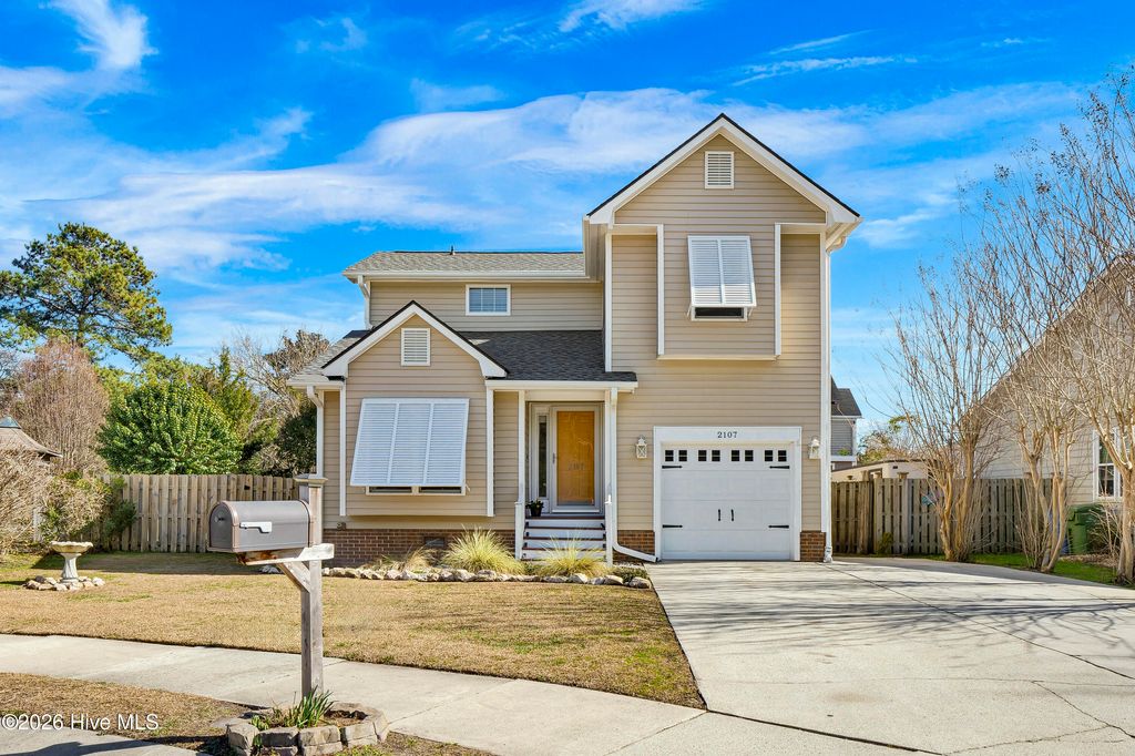 Photo of 2107 Wentworth Court, Wilmington, NC 28403 (MLS # 100551025)