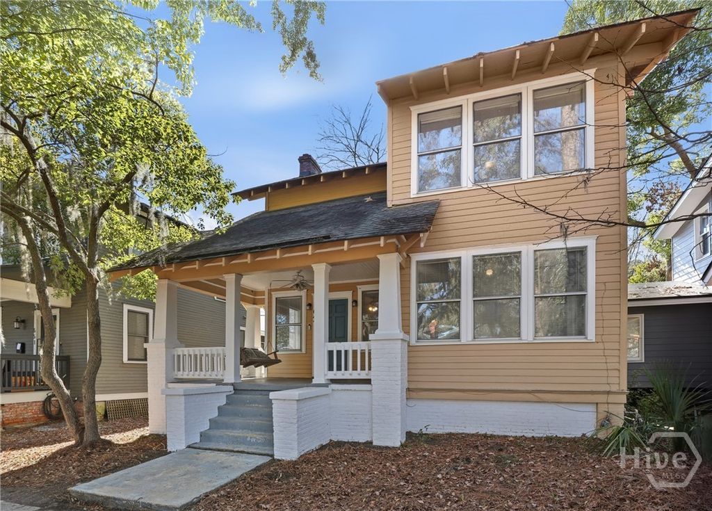 Photo of 647 E 37Th Street, Savannah, GA 31401 (MLS # SA346482)