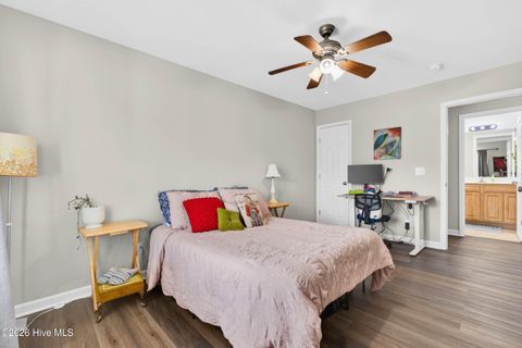 Tiny photo for 4409 Jay Bird Circle #Unit 202, Wilmington, NC 28412 (MLS # 100569095)