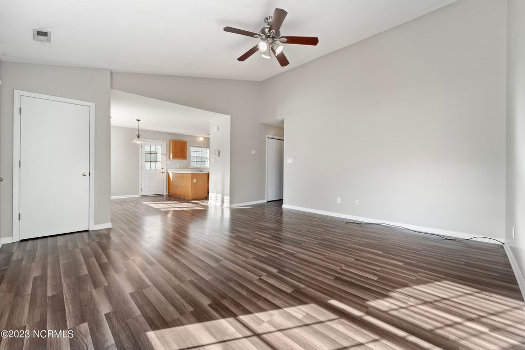 Photo of 410 Somerset Cove, Jacksonville, NC 28546 (MLS # 100561660)