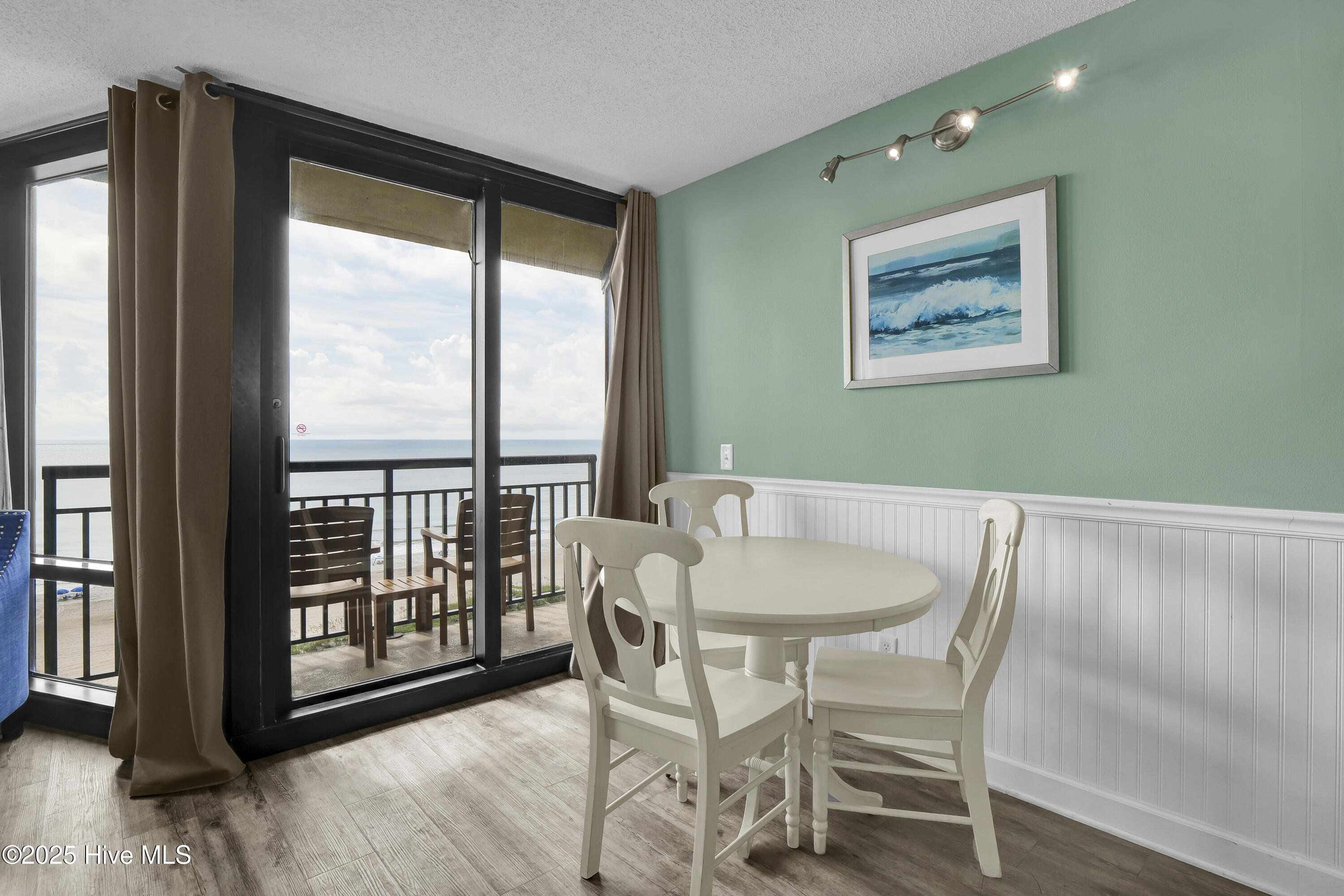 2700 N Lumina Avenue 912