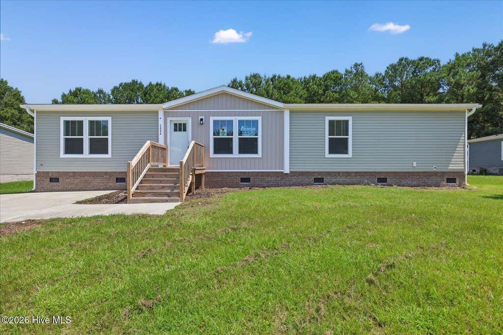 Photo of 1884 Rolling Green Drive SW, Supply, NC 28462 (MLS # 100597055)