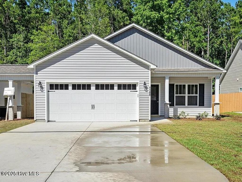 Photo of 1189 Dan Owen Drive, Hampstead, NC 28443 (MLS # 100534063)