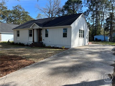 Homes For Sale - 233 E Derenne Avenue<br/> Chatham County, Savannah, GA 31405