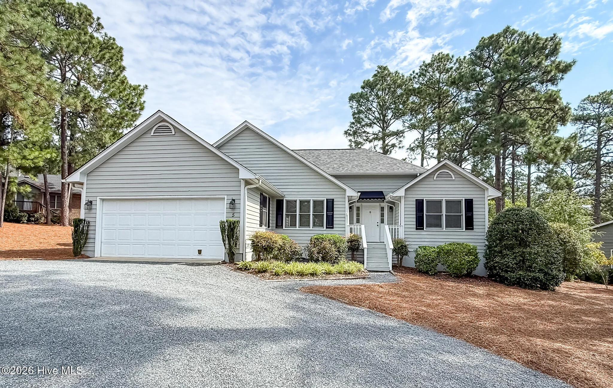 5 Bridle Path Circle