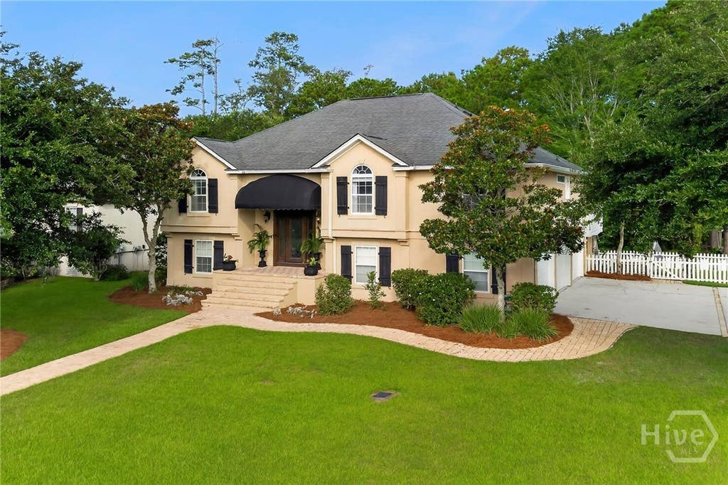 Photo of 109 Briarberry Bluff Drive, Savannah, GA 31406 (MLS # SA362553)