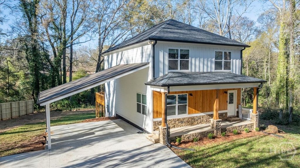 Photo of 85 Thrasher Drive, Watkinsville, GA 30677 (MLS # CL351211)