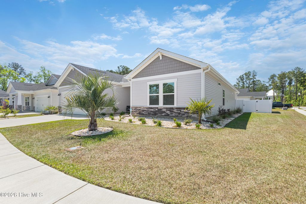 Photo of 653 NW Blackthorne Circle NW, Calabash, NC 28467 (MLS # 100568412)