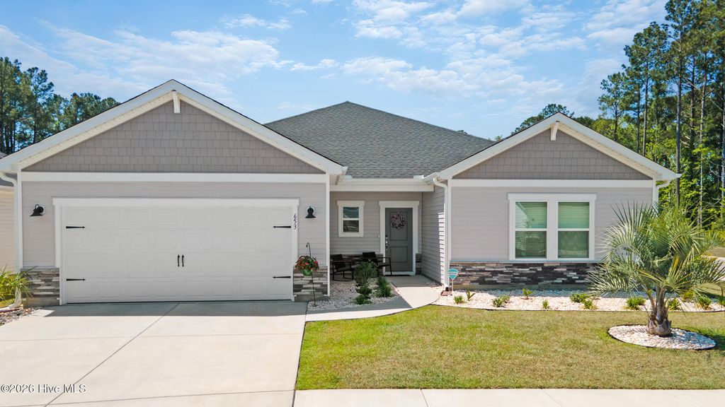 Photo of 653 NW Blackthorne Circle NW, Calabash, NC 28467 (MLS # 100568412)