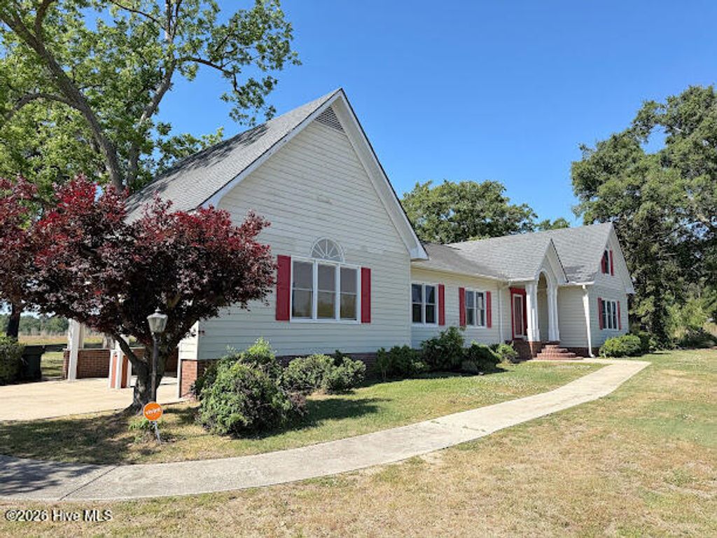 Photo of 2496 N Nc 24 Highway, Beulaville, NC 28518 (MLS # 100570279)
