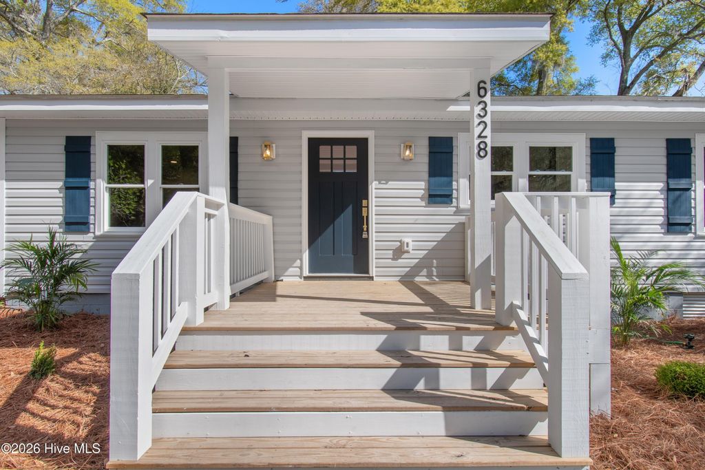 Photo of 6328 Tolman Street SW, Ocean Isle Beach, NC 28469 (MLS # 100564131)