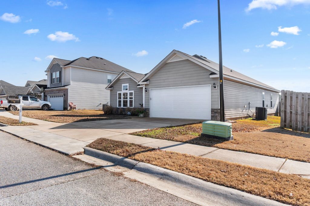 Photo of 820 Watermark Drive, Evans, GA 30809 (MLS # 550727)