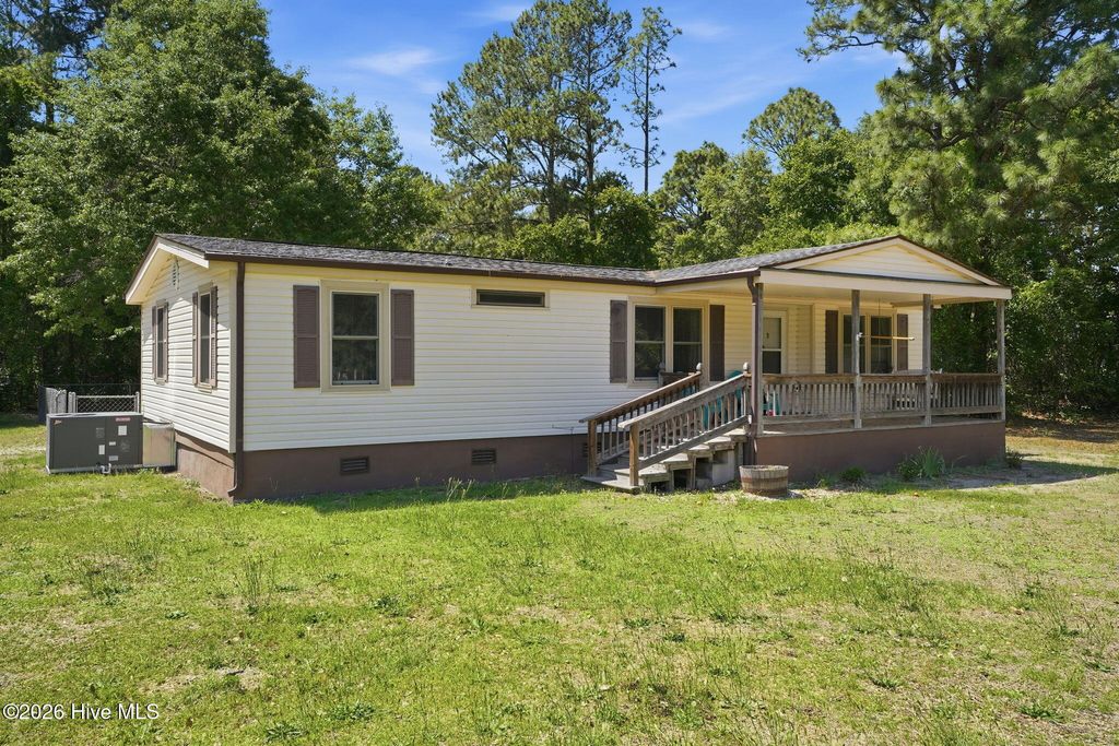 Photo of 3558 S Us 117 Alt Highway, Dudley, NC 28333 (MLS # 100577927)
